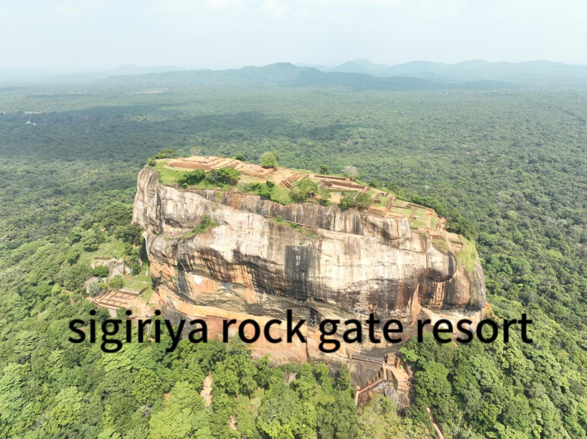 Sigiriya Rock Gate Tree House Hotel Kültér fotó