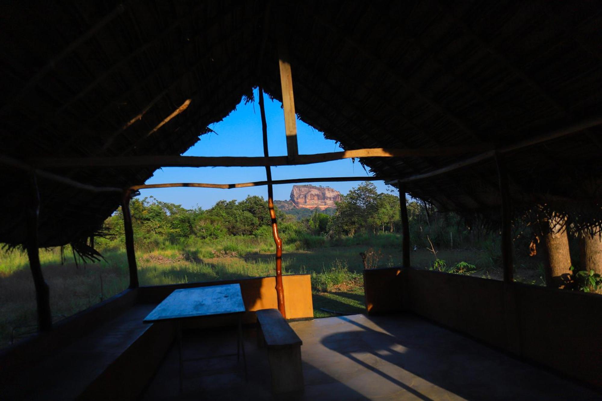 Sigiriya Rock Gate Tree House Hotel Kültér fotó